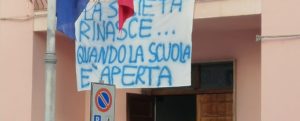 Domani riaprono le scuole a Locri, il sindaco invita i cittadini ad una maggiore responsabilità item-thumbnail