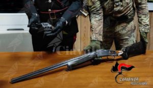 Rinvenuti in Calabria un fucile e una pistola lanciarazzi item-thumbnail