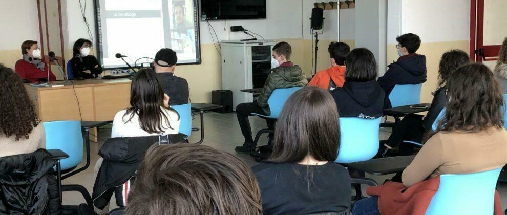 Al liceo Zaleuco di Locri gli studenti discutono di legalità con il ricercatore Mattia Maestri