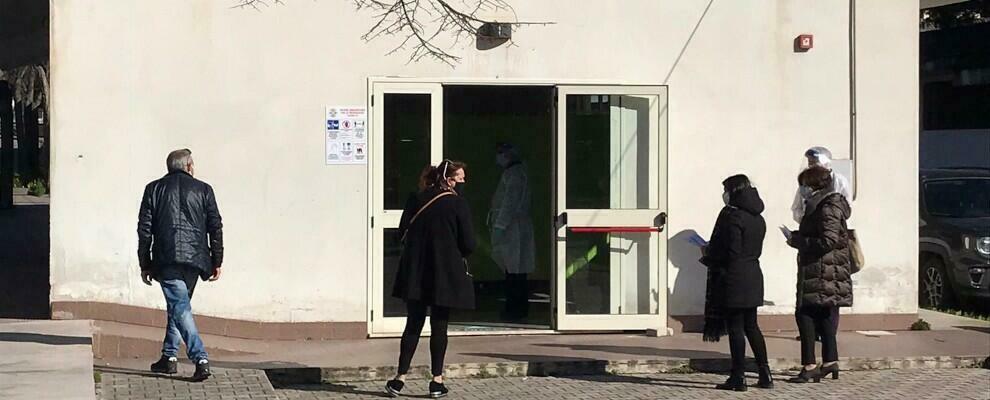 Gioiosa Ionica, operatori scolastici sottoposti al tampone