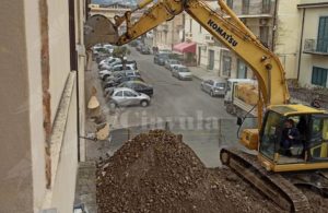 Locri: Demolita ex succursale del Liceo Scientifico Zaleuco, verrà ricostruita item-thumbnail