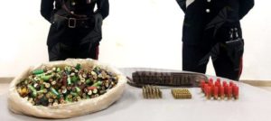 Rinvenuto a Seminara un deposito clandestino con oltre 650 munizioni per fucili e pistole item-thumbnail