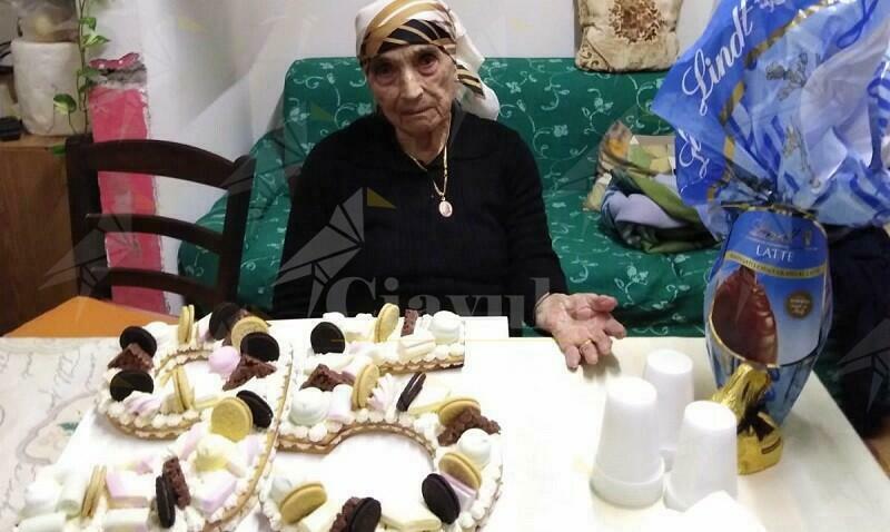 Caulonia, tanti auguri a nonna Vittoria!