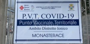 Monasterace, inaugurato il punto territoriale vaccinale covid-19 item-thumbnail
