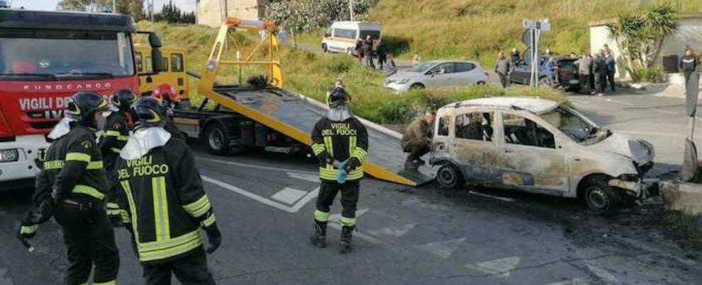 Incidente in auto, morto un 22enne a Catanzaro