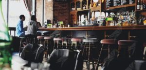 Controlli anti-covid della polizia, multato il gestore di un bar a Catanzaro item-thumbnail