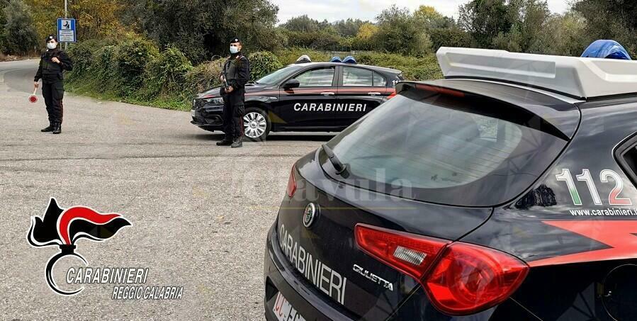 Arresti, denunce e sanzioni nella Piana di Gioia Tauro. Rinvenuti 50 grammi di cocaina in un’abitazione