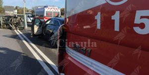 Incidente stradale tra un’auto ed un’ape car, un ferito item-thumbnail