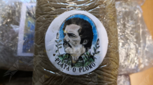 La polizia sequestra un quintale di hashish. Una persona in manette item-thumbnail