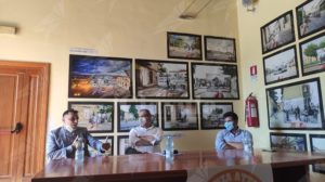 Militanti, cittadini e associazioni incontrano De Magistris e Conia a Oppido Mamertina item-thumbnail