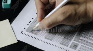 Svolge l’esame per la patente di guida al posto dell’amico, denunciato item-thumbnail