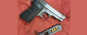 Sorpreso in auto con una pistola clandestina, pensionato calabrese finisce ai domiciliari item-thumbnail