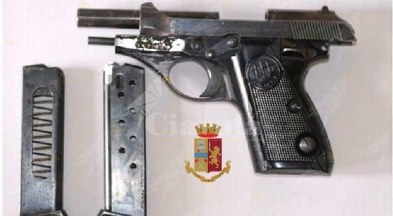 Calabria: Trovati in possesso di un’arma clandestina, 3 persone in manette