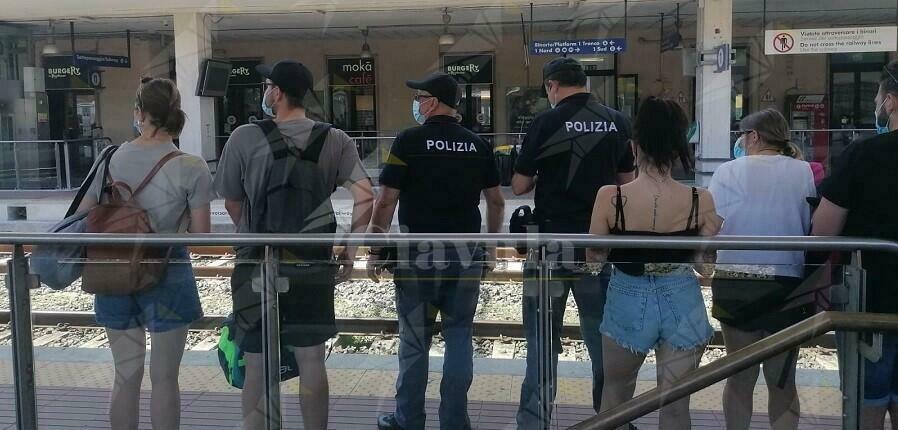 Evade dai domiciliari a Locri, arrestato nella stazione di La Spezia