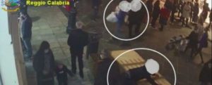 Reggio Calabria, agenti polizia locale arrestati. Minicuci: “Pagina triste e degradante per tutta la città” item-thumbnail
