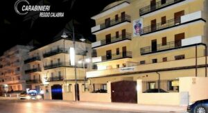 Associazione per delinquere, armi, evasione ed altri reati, 79enne finisce in manette item-thumbnail