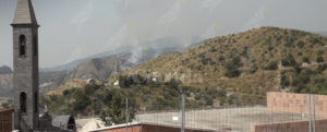 Caulonia in fiamme. In azione un canadair item-thumbnail
