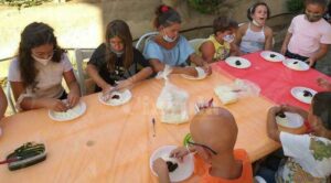 Bambini a scuola di corretta alimentazione grazie alla Coop. Sankara item-thumbnail