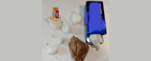 Nascondeva la cocaina in casa, un calabrese ai domiciliari item-thumbnail