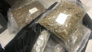 Trovati in possesso di 25 kg di droga, due persone in manette item-thumbnail
