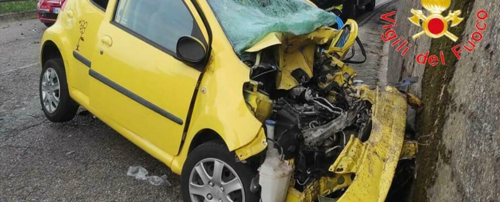 Calabria, scontro fatale tra auto e camion: perde la vita una 40enne