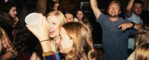 Sorpresi a ballare senza mascherina: ancora un altro locale chiuso in Calabria item-thumbnail