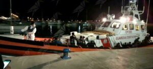 Sbarco nella notte a Roccella Jonica, arrivati in 60 item-thumbnail