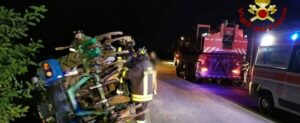 Un uomo di 54 anni muore schiacciato sotto ad un mezzo agricolo item-thumbnail