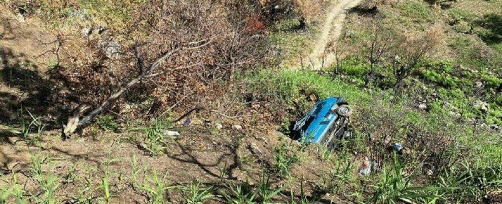 Grotteria, auto precipita in una scarpata: ferito un anziano