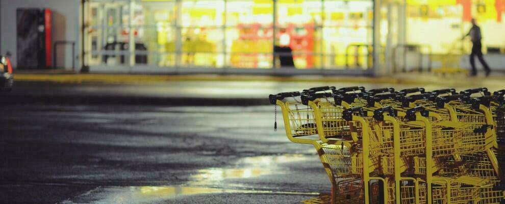 Calabria: in un supermercato due dipendenti su cinque lavoravano in nero, scattano le sanzioni