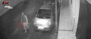 Calabria: Tenta di uccidere il suo rivale in amore, arrestato 19enne item-thumbnail