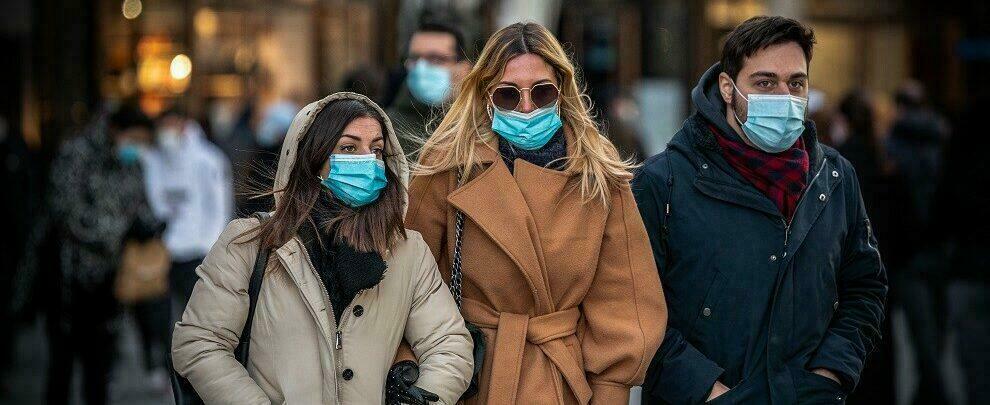 Calabria, da lunedì scatta l’obbligo di mascherina anche all’aperto