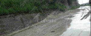 Caulonia, strade rese pericolose dal fango item-thumbnail