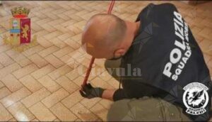 Nasconde la cocaina nel manico della scopa, arrestato item-thumbnail