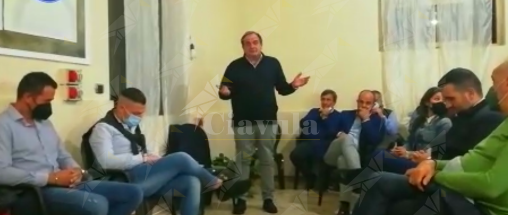 Il saluto del vicesindaco di Caulonia Campisi all’assemblea del movimento “Dipende da noi”