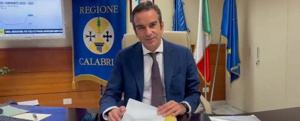 Il Presidente della Calabria all’attacco dei 5 stelle: “Fare cadere il governo Draghi è da irresponsabili”