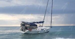 Sbarco di 59 migranti in Calabria: polizia e carabinieri fermano i due probabili scafisti item-thumbnail