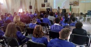 Taurianova: I Carabinieri incontrano gli studenti dell’Istituto Comprensivo Monteleone – Pascoli item-thumbnail