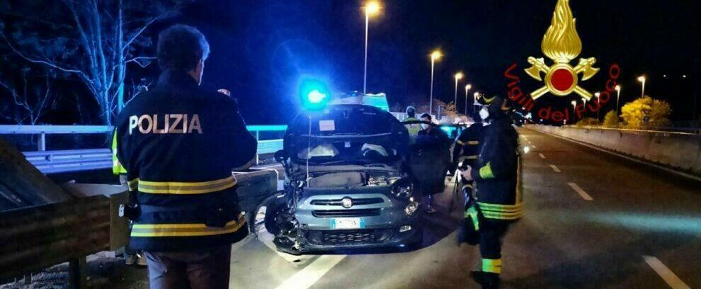 Incidente stradale: tre auto coinvolte ed una persona trasportata in ospedale