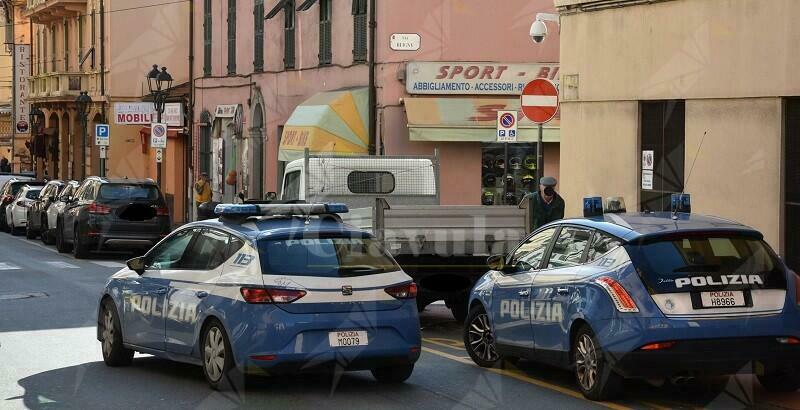 Nasconde 184 grammi di hashish in casa. 40enne finisce in manette