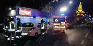 Incidente stradale tra due auto, feriti una donna e un minore item-thumbnail