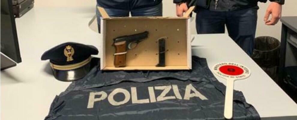 Bovalino, sorpreso in auto con una pistola clandestina vicino ad alcuni negozi. Scatta l’arresto