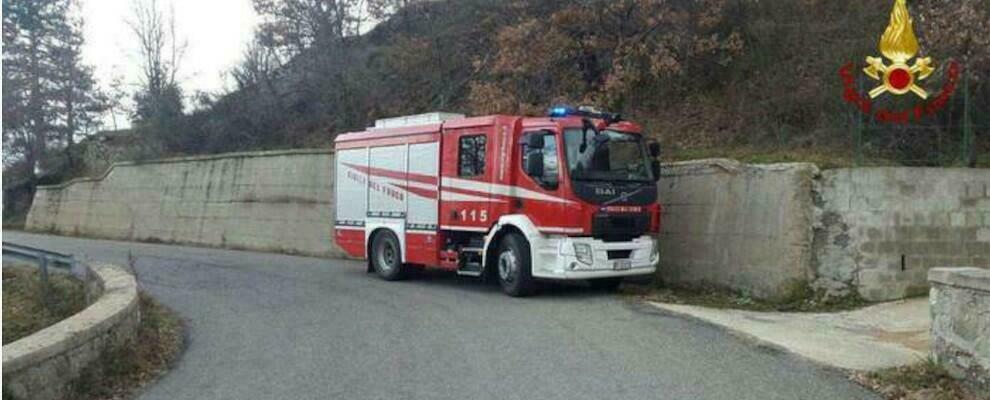 Calabria: due veicoli in fiamme nella notte, indagano i carabinieri