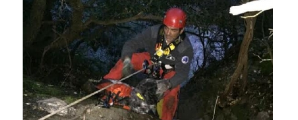 Tragedia a San Luca: muore precipitando in un burrone