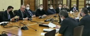 Calabrese, riunione in Prefettura: “Tracciamento dei contagi potenziato e da lunedì scuola in presenza” item-thumbnail
