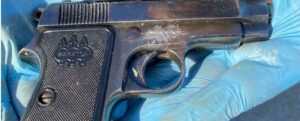 Donna uccisa con un colpo di pistola nel crotonese, fermato l’ex marito item-thumbnail