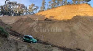 Locri: spianano abusivamente una collina, denunciate due persone item-thumbnail