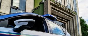 Precipitò dal balcone per sottrarsi alla violenza del marito geloso. Tre arresti in Calabria item-thumbnail