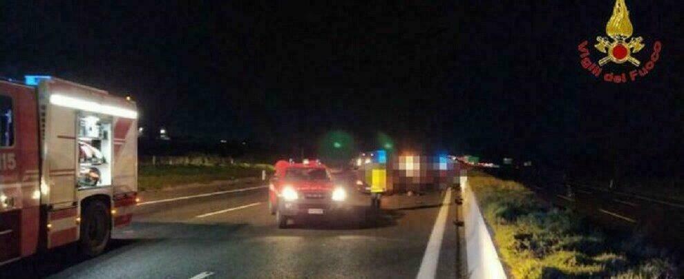 Auto contromano in autostrada: tre morti e due feriti gravi in un terribile incidente