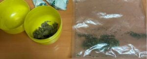 Nasconde la droga all’interno del contenitore di plastica per le sorprese dell’uovo di Pasqua, ai domiciliari un calabrese item-thumbnail
